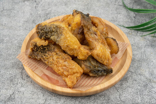 油炸魚(yú)塊
