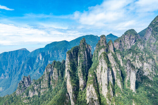 廣西金秀圣堂山風景雄奇秀麗入畫