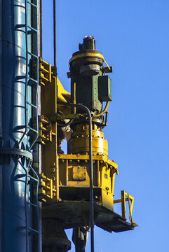 打樁機(jī)