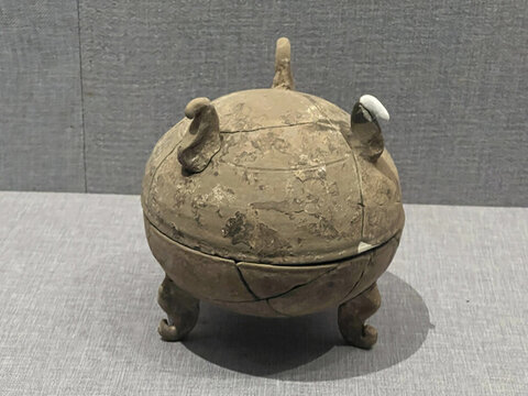 重慶奉節(jié)營盤包墓群出土的陶敦