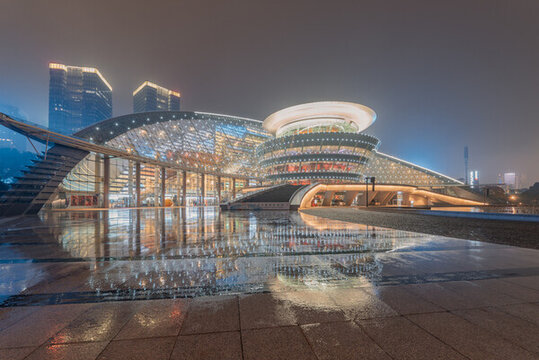 浙江杭州大劇院夜間建筑外景