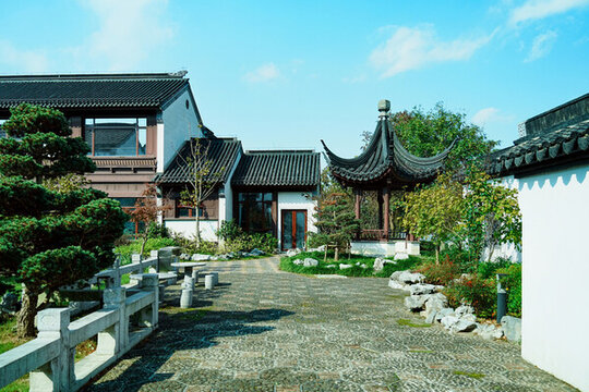 蘇州石湖越來(lái)溪商業(yè)廣場(chǎng)景觀建筑