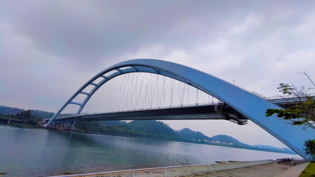 廣西柳州官塘大橋