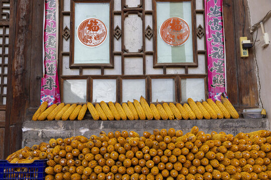 黃土高原傳統(tǒng)窯洞庭院傳統(tǒng)年味