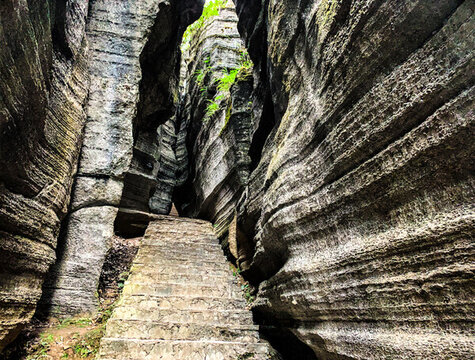 中國湖北恩施梭布埡石林旅游風光