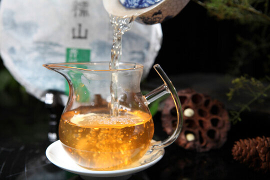 云南普洱茶生茶