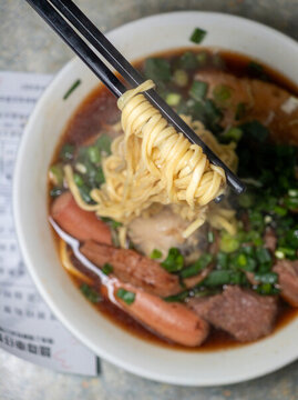 香港街頭美食車仔面