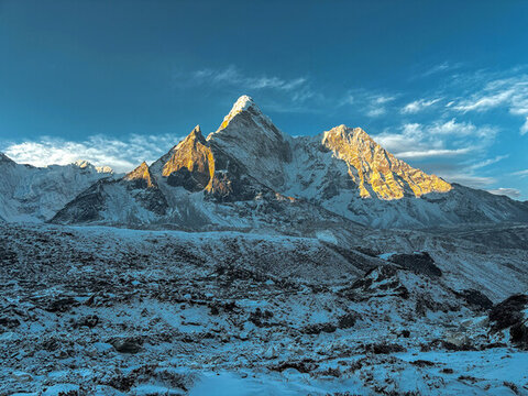尼泊爾雪山群
