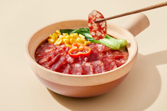 廣式臘味煲仔飯