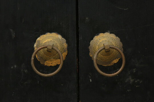 銅門環(huán)