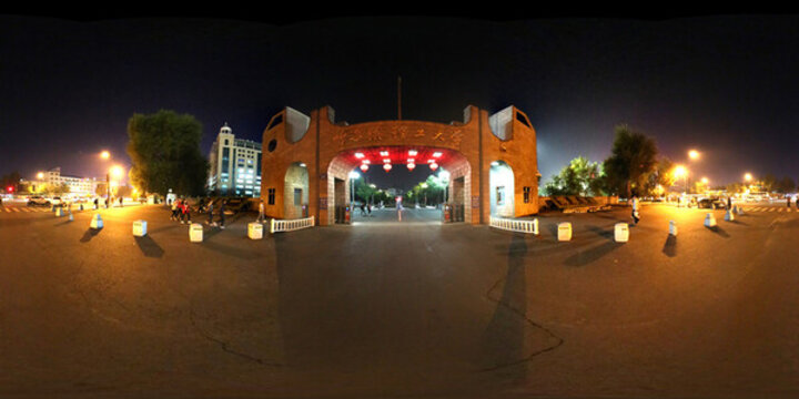 哈爾濱理工大學(xué)夜景大門全景
