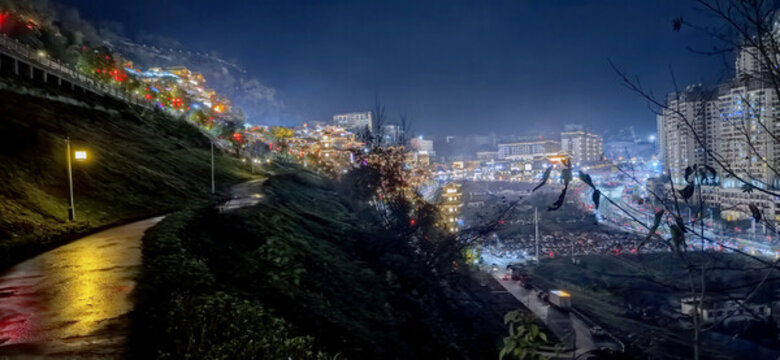 天生天城夜景