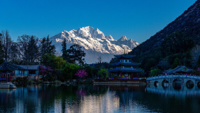 玉龍雪山
