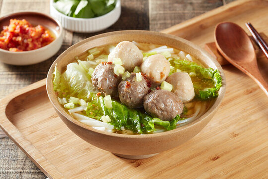 豬肉丸拼牛肉丸粿條