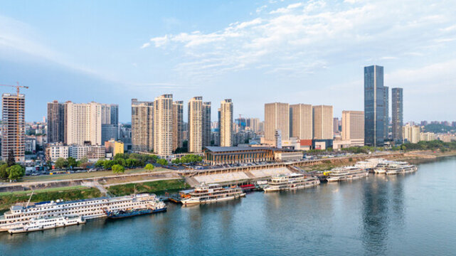 湖北宜昌港即長(zhǎng)江三峽游客中心航拍