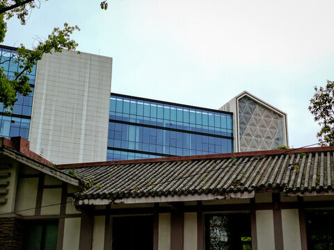 四川省自貢市彩燈公園新舊樓房
