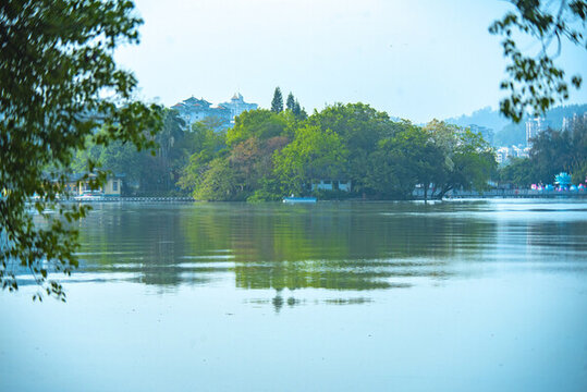 西湖晨景
