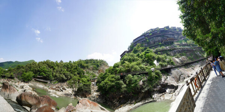 望仙谷山間河畔的秀麗風(fēng)景