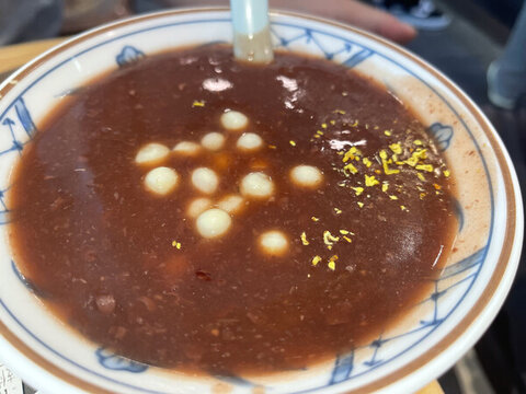 傳統(tǒng)美味紅豆小圓子甜湯