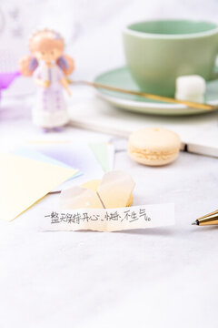 溫馨小物與勵(lì)志暖心話(huà)語(yǔ)
