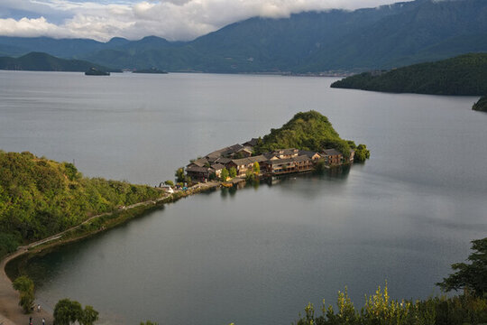 瀘沽湖