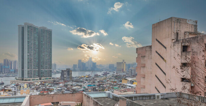 澳門(mén)城市新舊建筑的陽(yáng)光景致