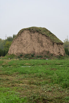 漢長安城未央宮夯臺遺址