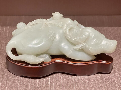 清朝白玉牧童騎牛擺件
