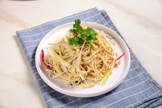 清爽可口涼拌豆腐絲