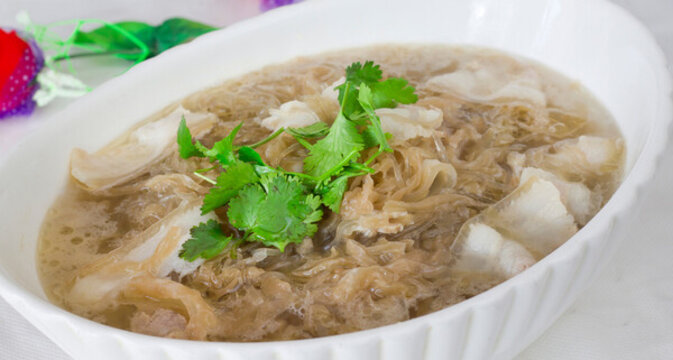 美味海蜇白菜湯