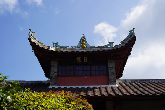 九江永修真如寺中式古建筑屋頂一角