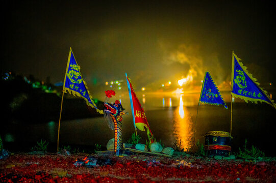 端午節(jié)祭龍