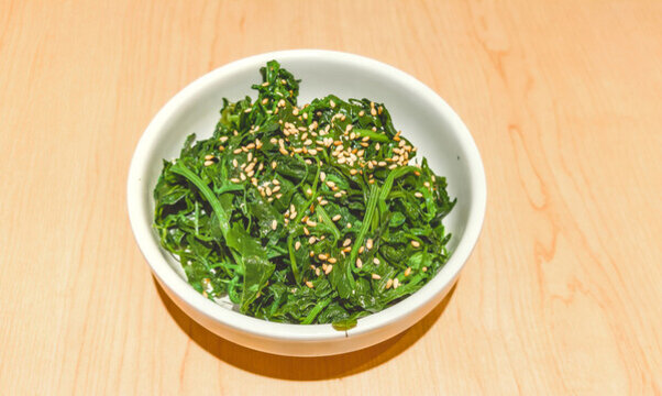 涼拌山野灰灰菜