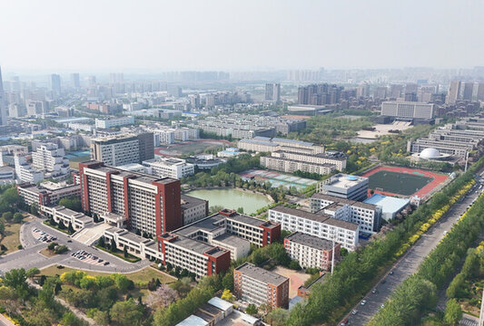 天津城建大學(xué)
