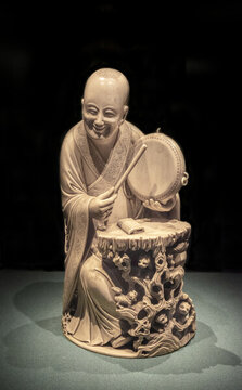 清代象牙圓雕說(shuō)書(shū)藝人