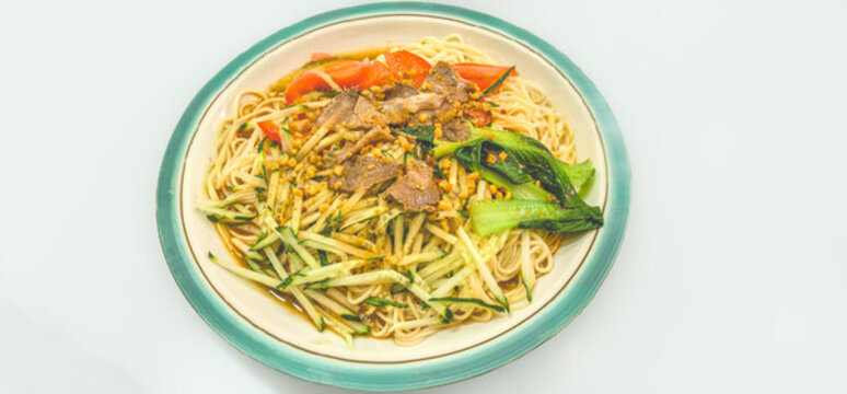 牛肉涼拌面