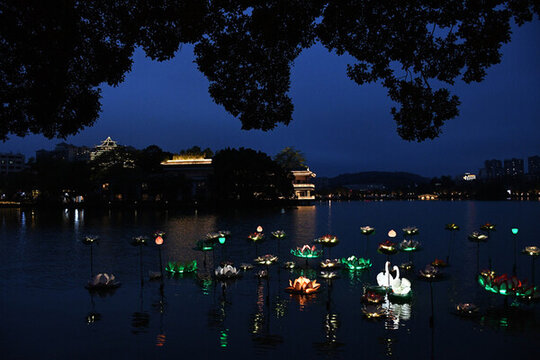 廣東惠州西湖景區(qū)花燈