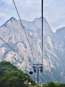 華山西峰索道與壯美山景