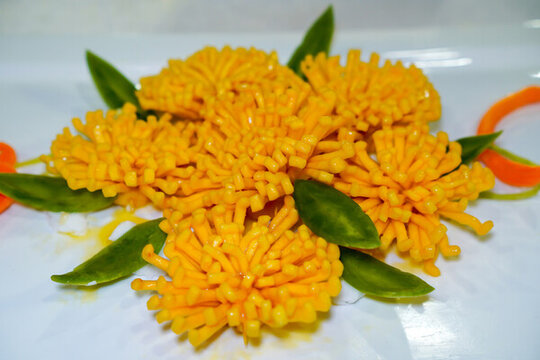 創(chuàng)意菊花造型精美菜肴