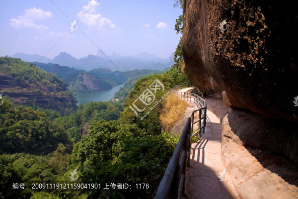 丹霞山風(fēng)貌