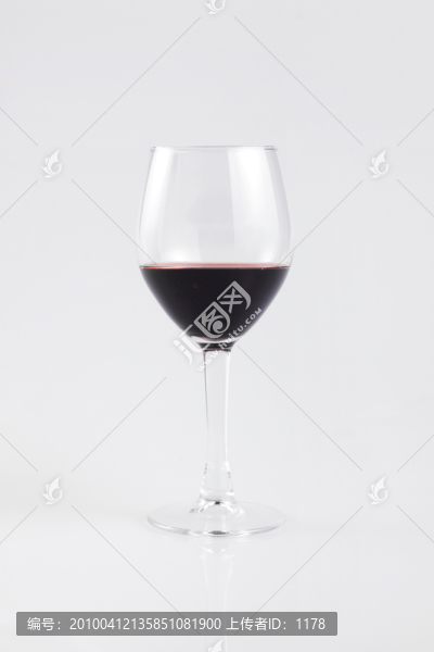 一杯紅酒
