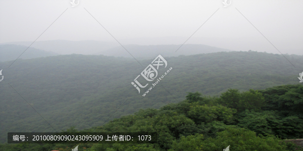 群山