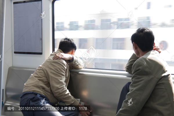 地鐵上的乘客