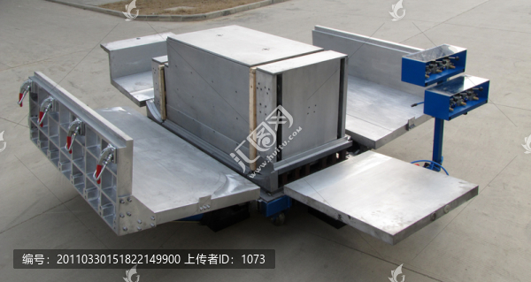 冰箱發(fā)泡夾具
