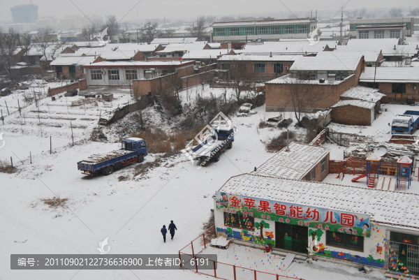 鄉(xiāng)間雪景