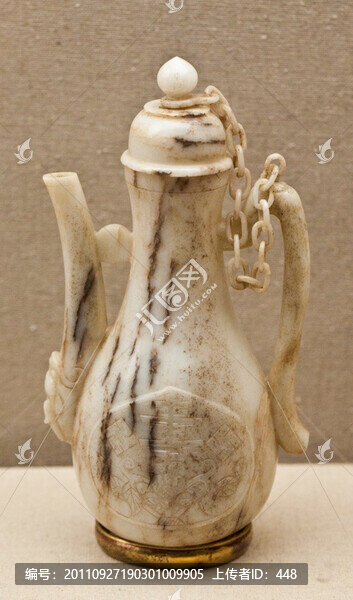 金托玉執(zhí)壺