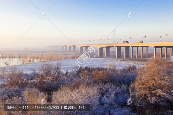 伊犁河大橋