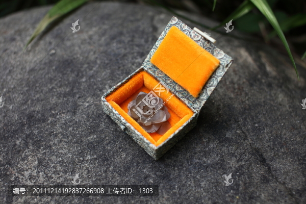 古董