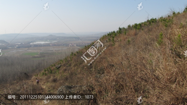 丘陵與河谷,山崗