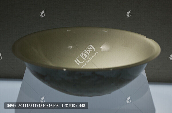 秘色瓷碗